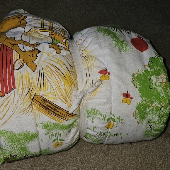 Winnie the Pooh Vintage Adult Size Sleeping Bag Blanket Quilt Retro 60s/70s? - Picture 9 of 10